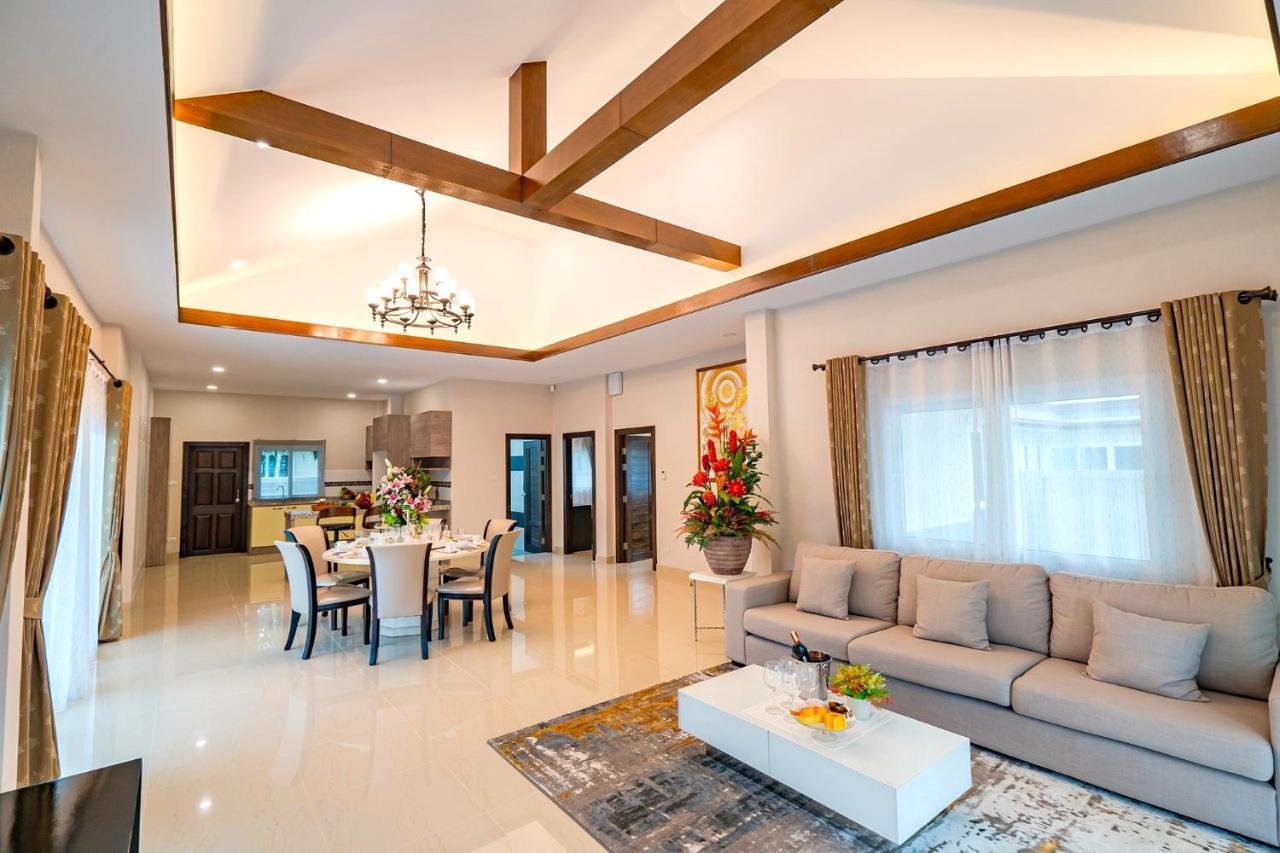Silverlake Oasis : Pool Villa Na Chom Thian Exterior photo